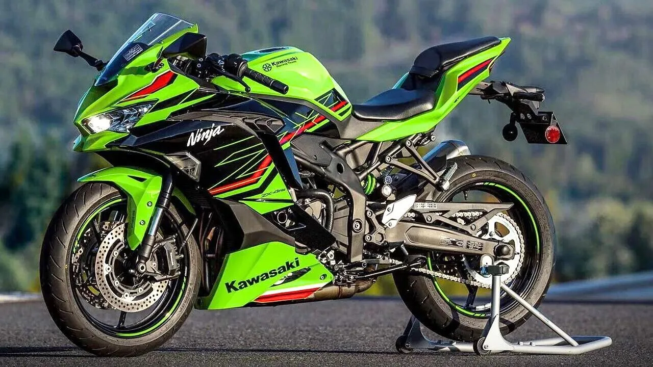 Kawasaki Ninja ZX-4RR : भारत में लॉन्च हो गया सुपर बाइक का राक्षस! मात्र इतनी है कीमत