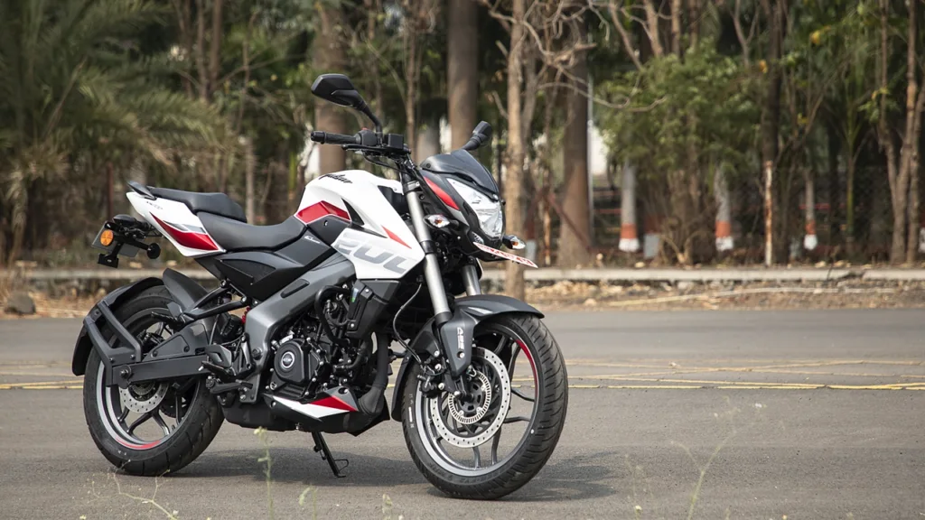 bajaj pulsar ns 200